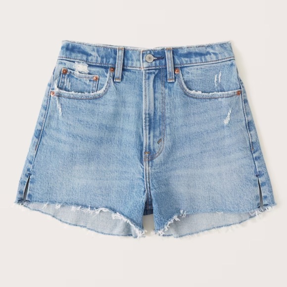 NWT Abercrombie & Fitch High Rise Mom Short | Size: 36 - Picture 1 of 1
